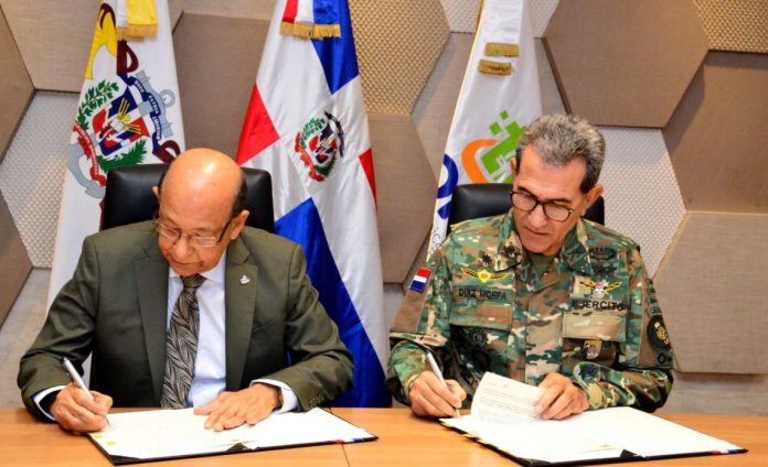 MIDE e Idoppril firman convenio de protección contra accidentes a miembros de las Fuerza Armada